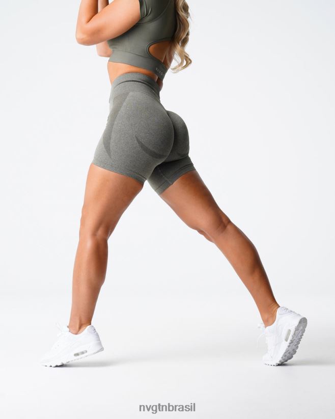 NVGTN fitness mulheres shorts sem costura com contorno verde cáqui NNJ66L343